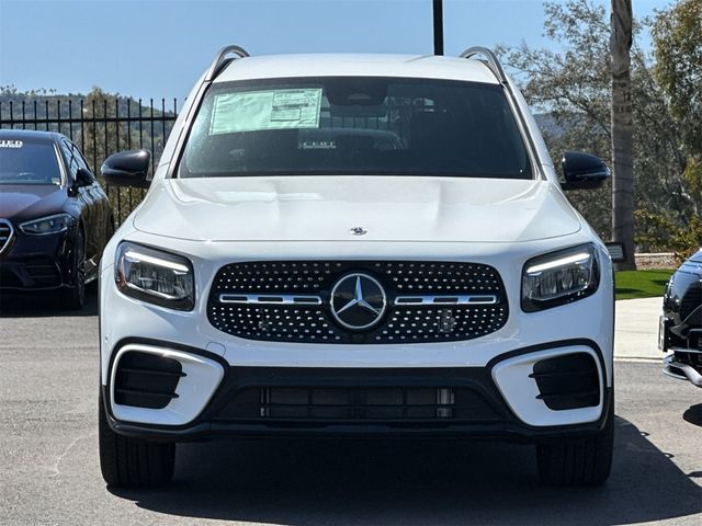 2025 Mercedes-Benz GLB 250