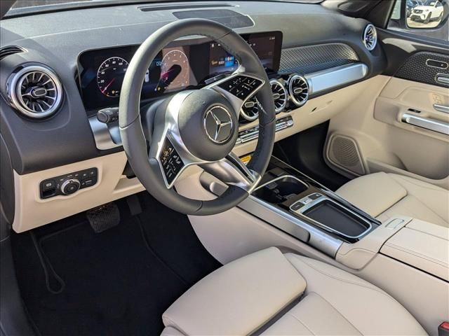 2025 Mercedes-Benz GLB 250