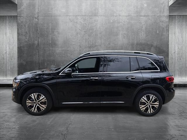 2025 Mercedes-Benz GLB 250
