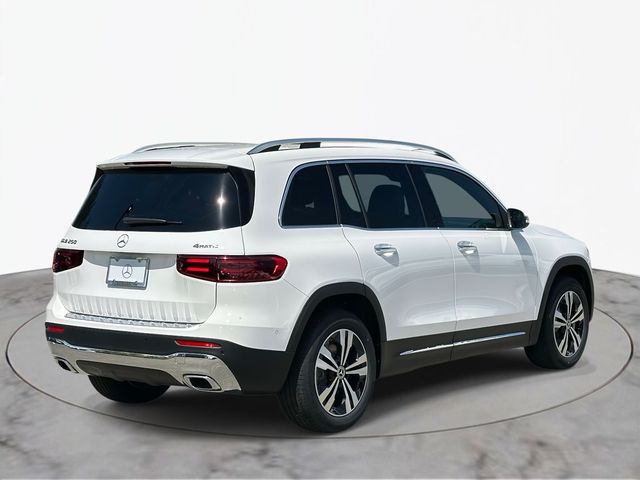 2025 Mercedes-Benz GLB 250