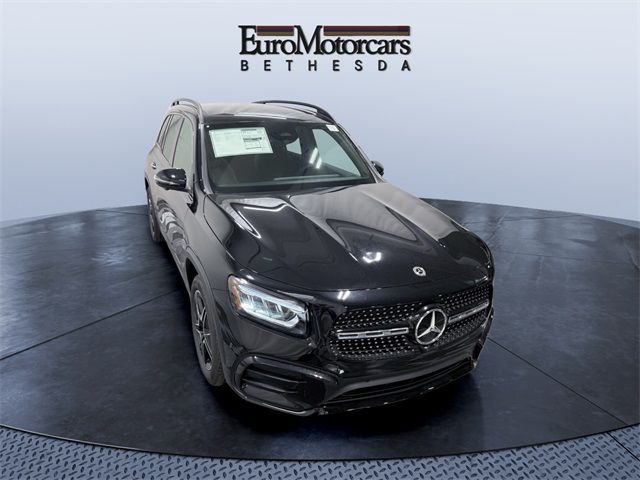2025 Mercedes-Benz GLB 250