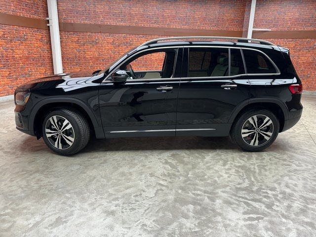 2025 Mercedes-Benz GLB 250