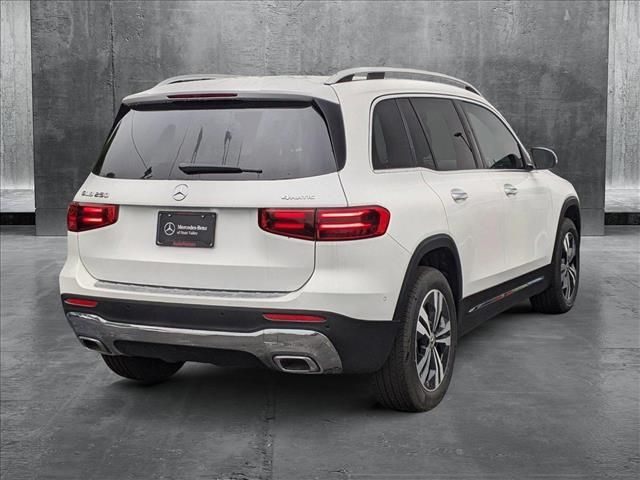 2025 Mercedes-Benz GLB 250