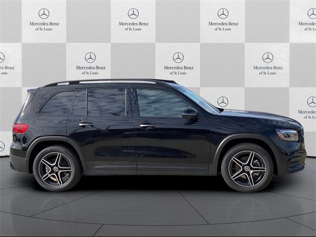 2025 Mercedes-Benz GLB 250