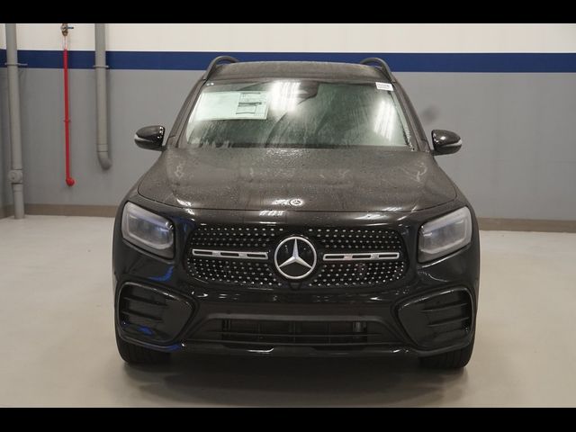 2025 Mercedes-Benz GLB 250