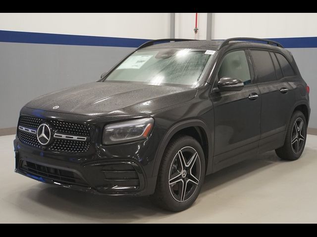 2025 Mercedes-Benz GLB 250