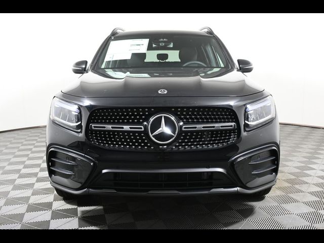 2025 Mercedes-Benz GLB 250