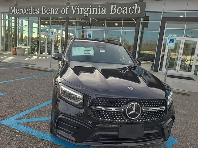 2025 Mercedes-Benz GLB 250