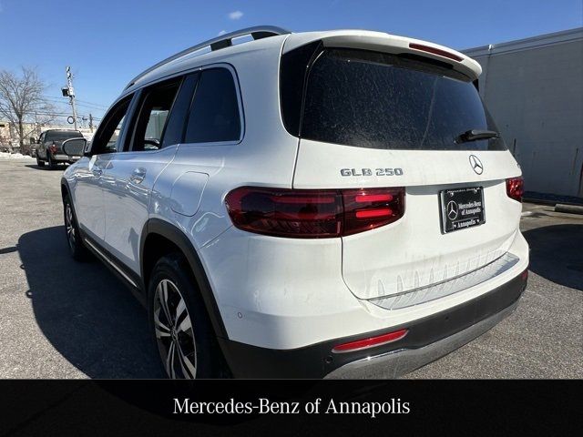 2025 Mercedes-Benz GLB 250