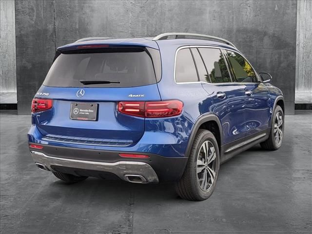 2025 Mercedes-Benz GLB 250