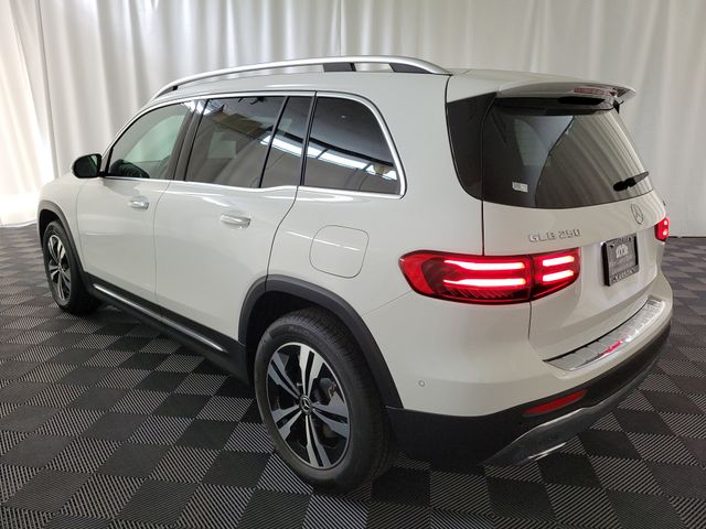 2025 Mercedes-Benz GLB 250