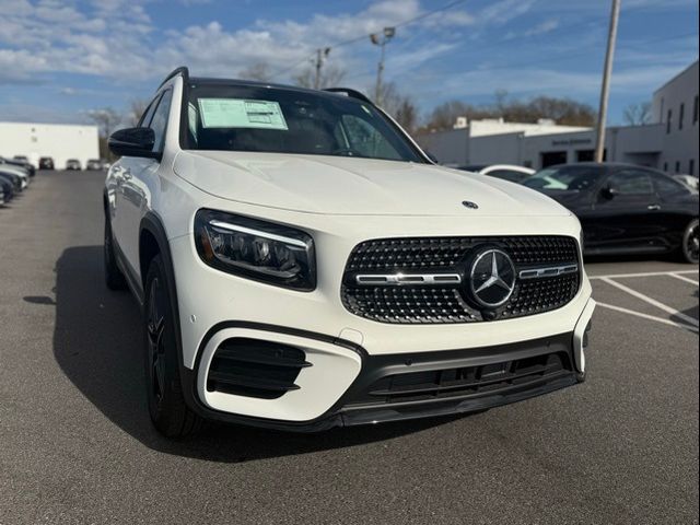 2025 Mercedes-Benz GLB 250