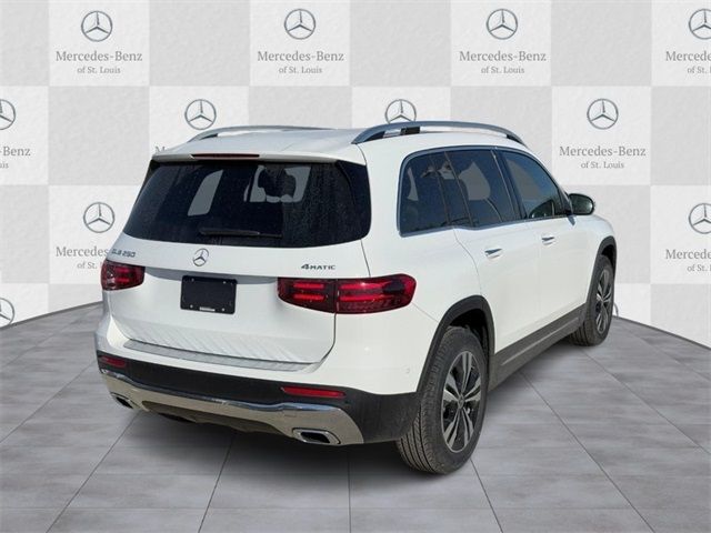 2025 Mercedes-Benz GLB 250