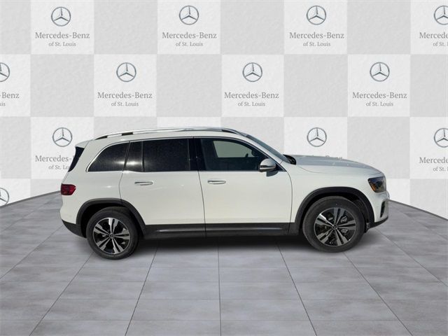 2025 Mercedes-Benz GLB 250