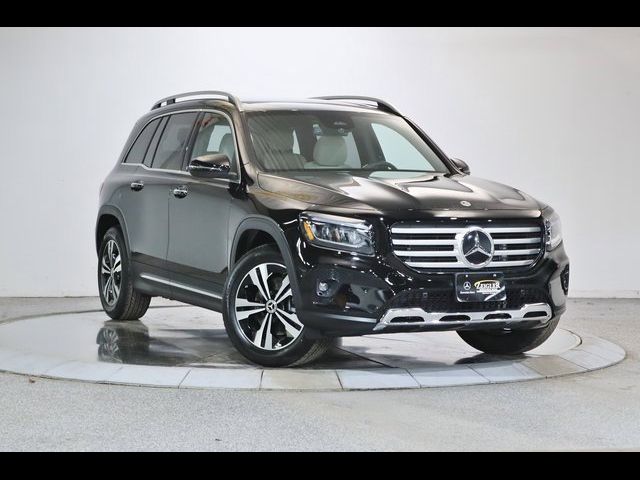 2025 Mercedes-Benz GLB 250