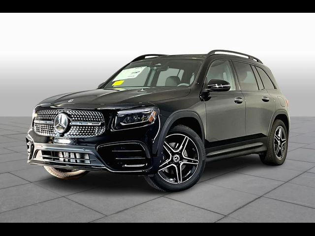 2025 Mercedes-Benz GLB 250