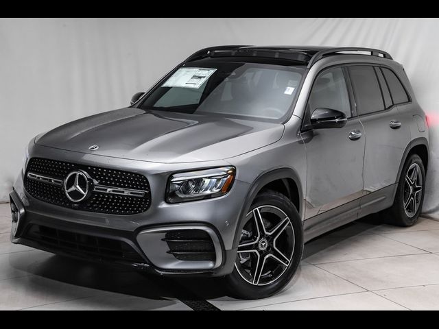 2025 Mercedes-Benz GLB 250