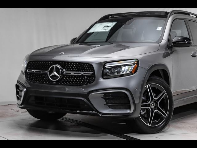 2025 Mercedes-Benz GLB 250