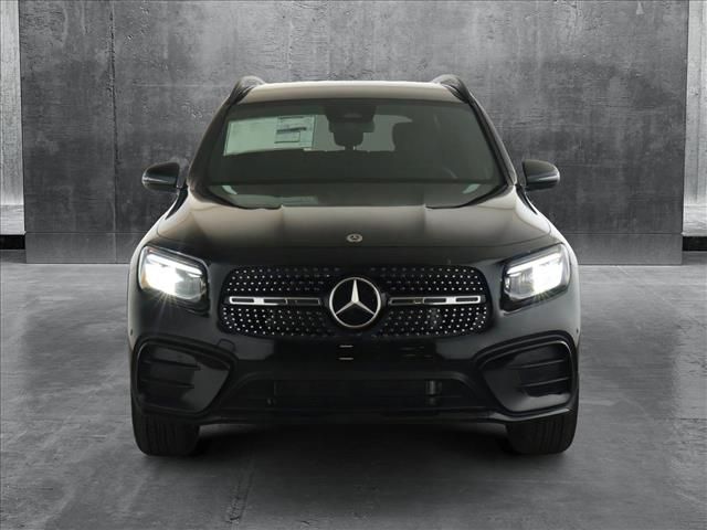 2025 Mercedes-Benz GLB 250