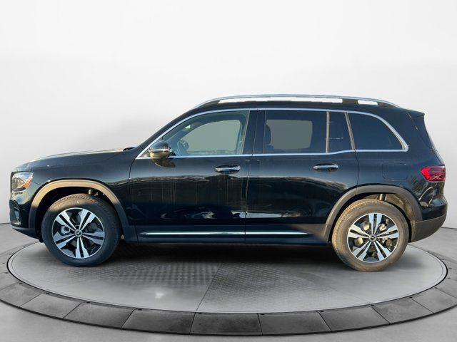 2025 Mercedes-Benz GLB 250