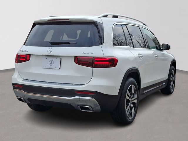 2025 Mercedes-Benz GLB 250