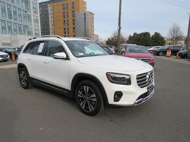 2025 Mercedes-Benz GLB 250