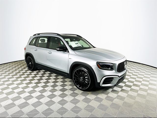 2025 Mercedes-Benz GLB AMG 35