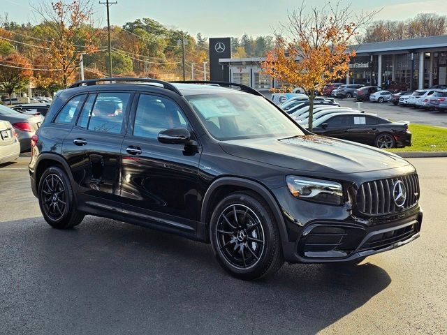 2025 Mercedes-Benz GLB AMG 35