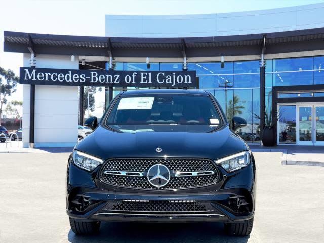 2025 Mercedes-Benz GLC 300