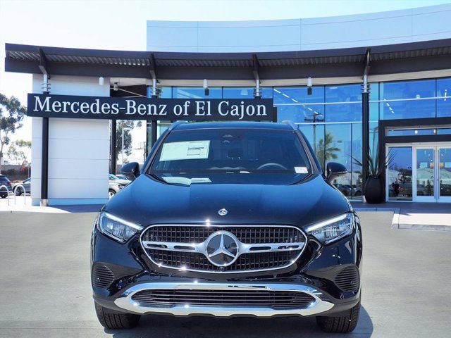 2025 Mercedes-Benz GLC 300