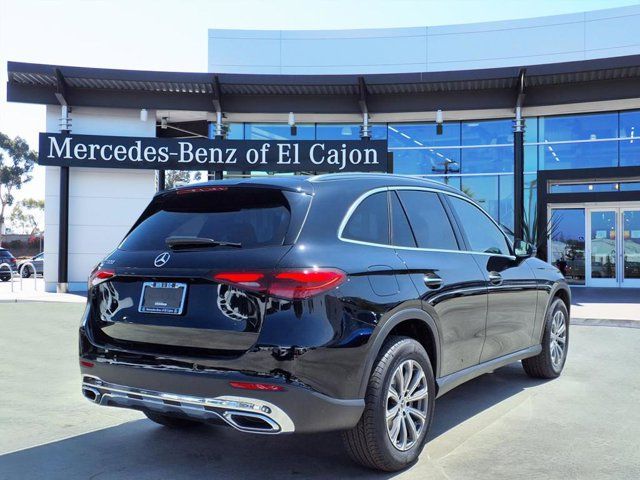 2025 Mercedes-Benz GLC 300
