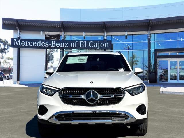 2025 Mercedes-Benz GLC 300