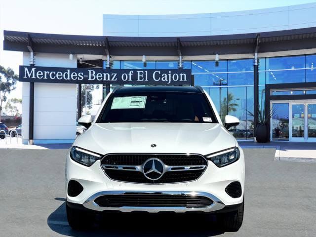 2025 Mercedes-Benz GLC 300