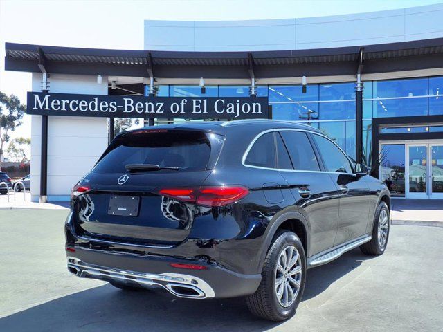 2025 Mercedes-Benz GLC 300