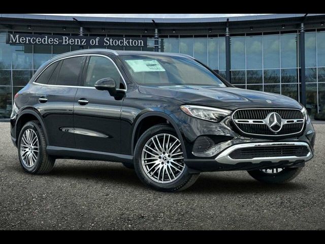 2025 Mercedes-Benz GLC 300