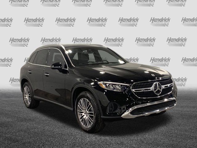 2025 Mercedes-Benz GLC 300