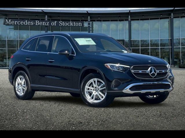 2025 Mercedes-Benz GLC 300