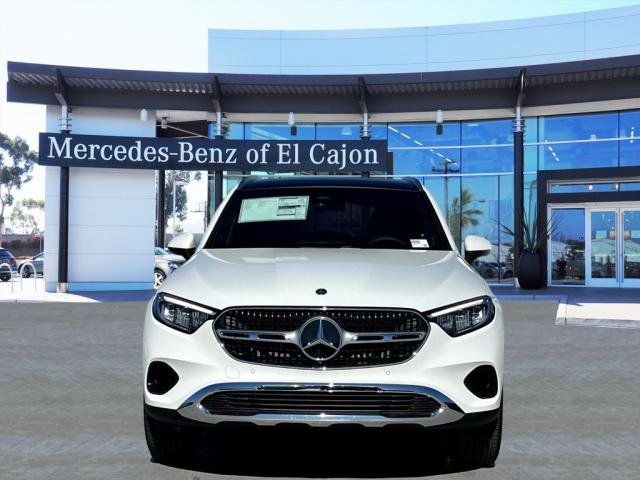 2025 Mercedes-Benz GLC 300