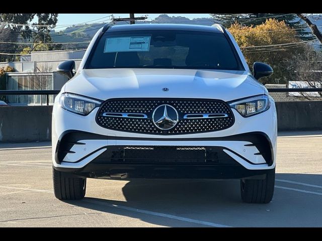 2025 Mercedes-Benz GLC 300