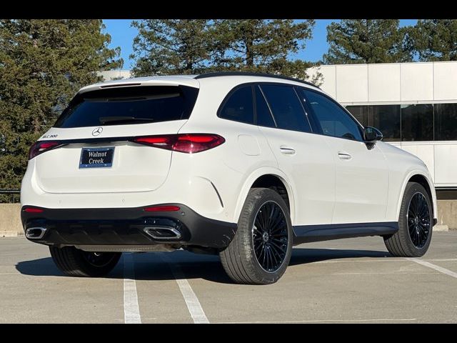2025 Mercedes-Benz GLC 300