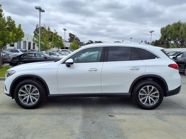 2025 Mercedes-Benz GLC 300