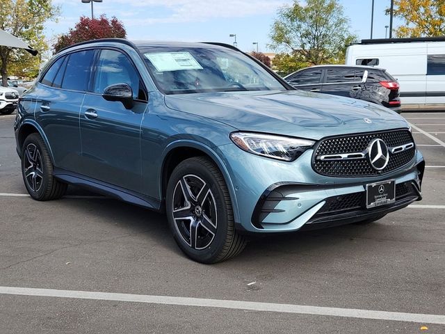 2025 Mercedes-Benz GLC 300