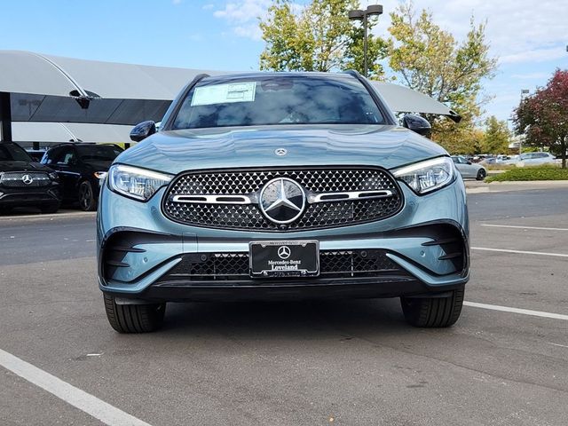 2025 Mercedes-Benz GLC 300