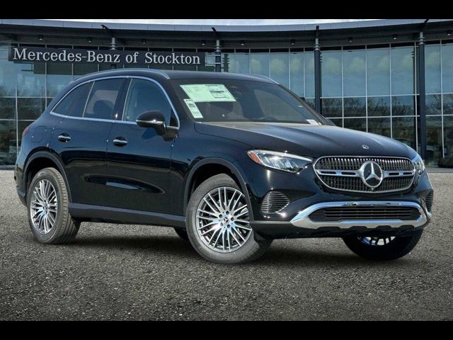 2025 Mercedes-Benz GLC 300