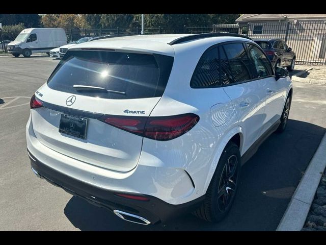 2025 Mercedes-Benz GLC 300