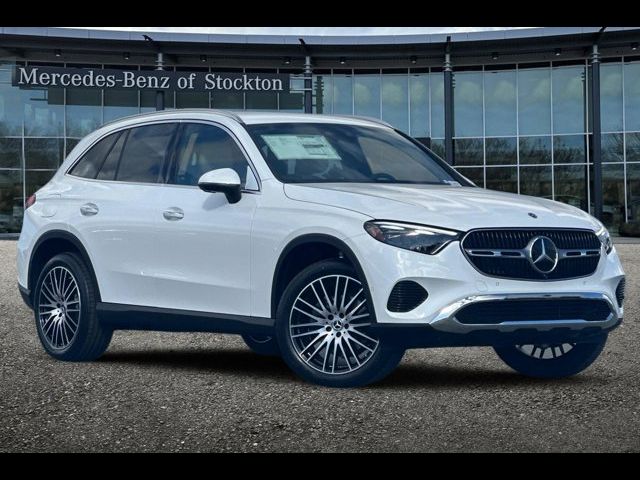 2025 Mercedes-Benz GLC 300