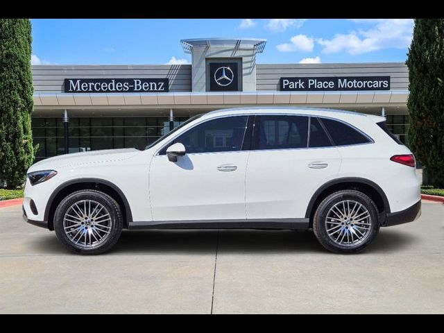 2025 Mercedes-Benz GLC 300