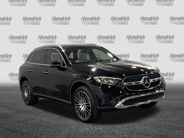 2025 Mercedes-Benz GLC 300