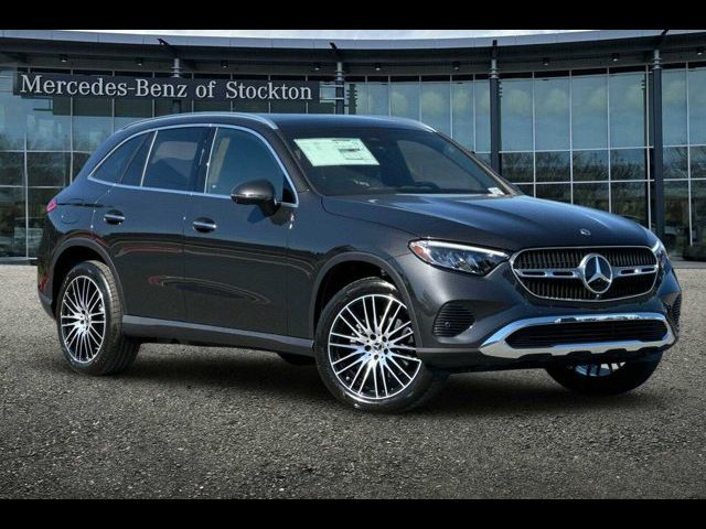 2025 Mercedes-Benz GLC 300