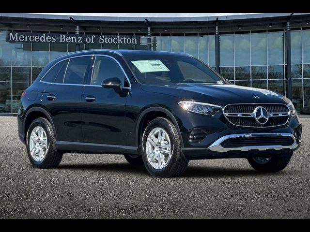 2025 Mercedes-Benz GLC 300